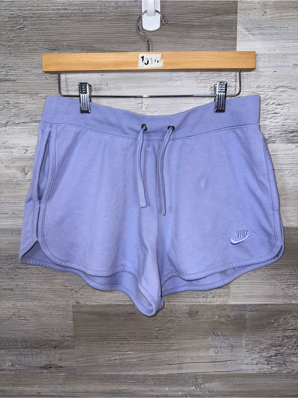 Nike Club Fleece Shorts Size M Lavender Purple Mid Rise Drawstring Dolphin Hem